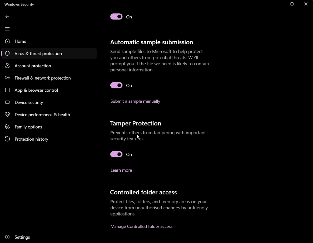 Windows Security settings showing Tamper Protection and Automatic sample submission enabled.