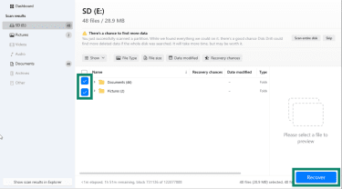 Selecting SD files for recovery.
